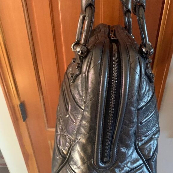 Burberry Prorsum Quilted Silver Metallic Leather Shoulder Bag - Picture 9 of 9
